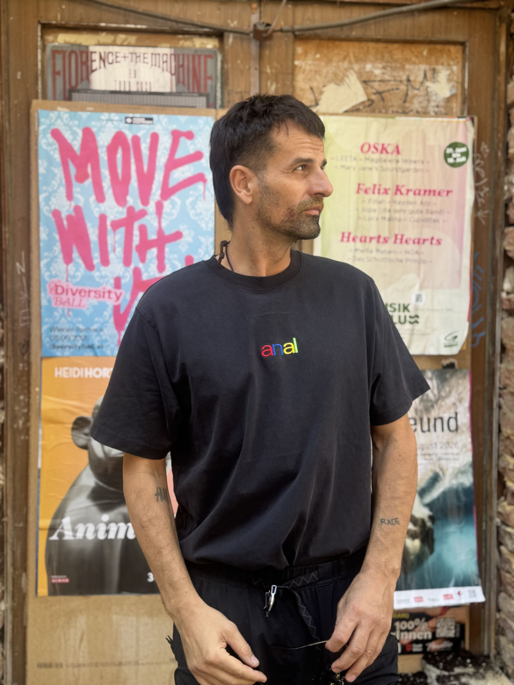 anal Stitched T-Shirt | schwarz